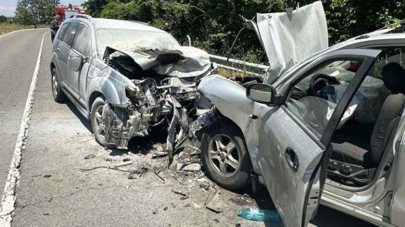 Челен удар на две коли в Бургаско взе жертва